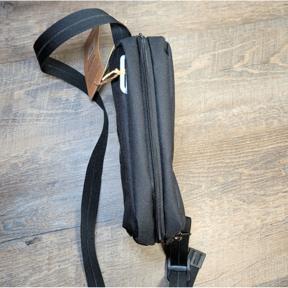 Pacsafe Go Anti-Theft Crossbody Bag with Strap 2.5 Litre Jet Black NWT - Picture 13 of 13